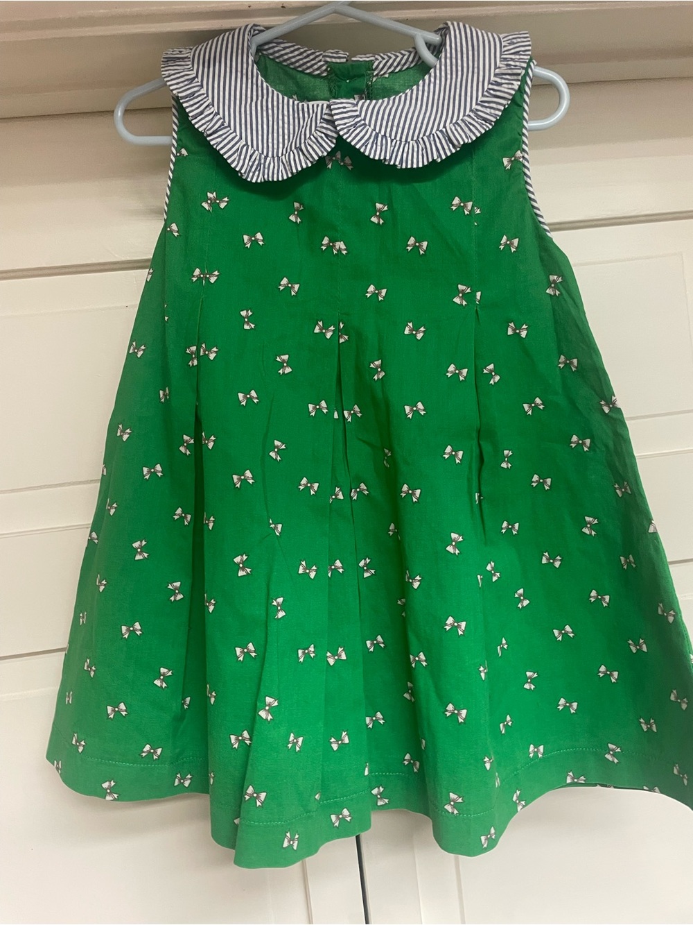Girls Green Bow Print Dress with Striped Peter Pan Collar. Size 3T